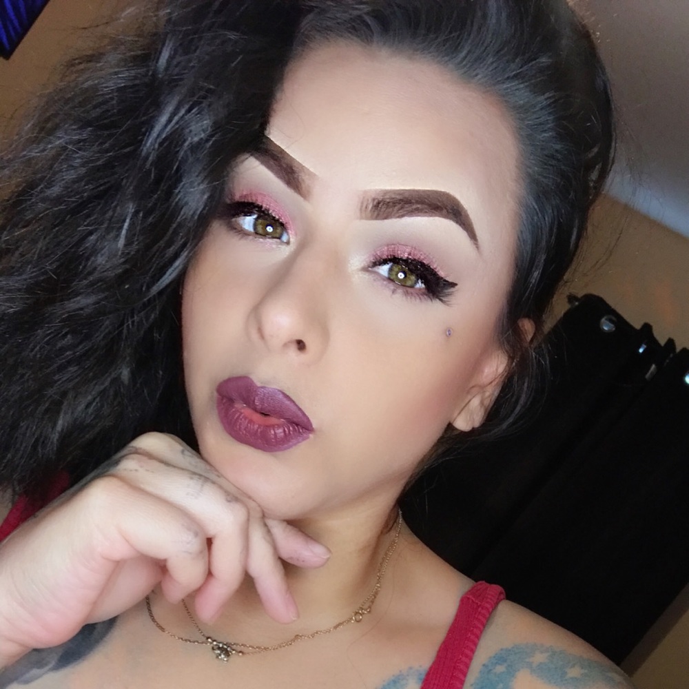 Meet your Posher, Charslene